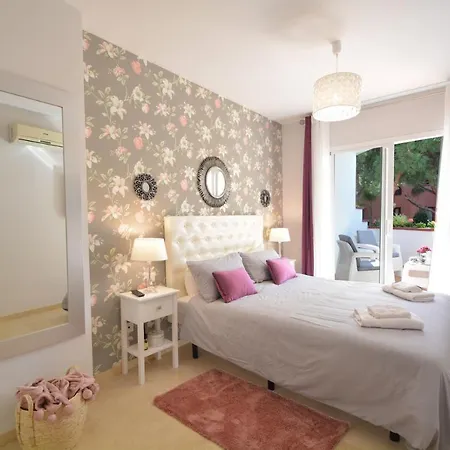 Luxury Beach Side Apartment In Marbella Playa Exterior foto